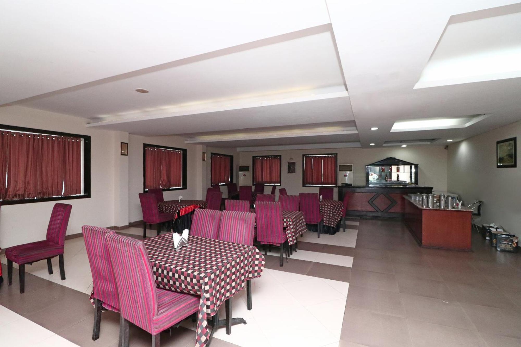 Rāmpura Spot On Hotel Center Point מראה חיצוני תמונה